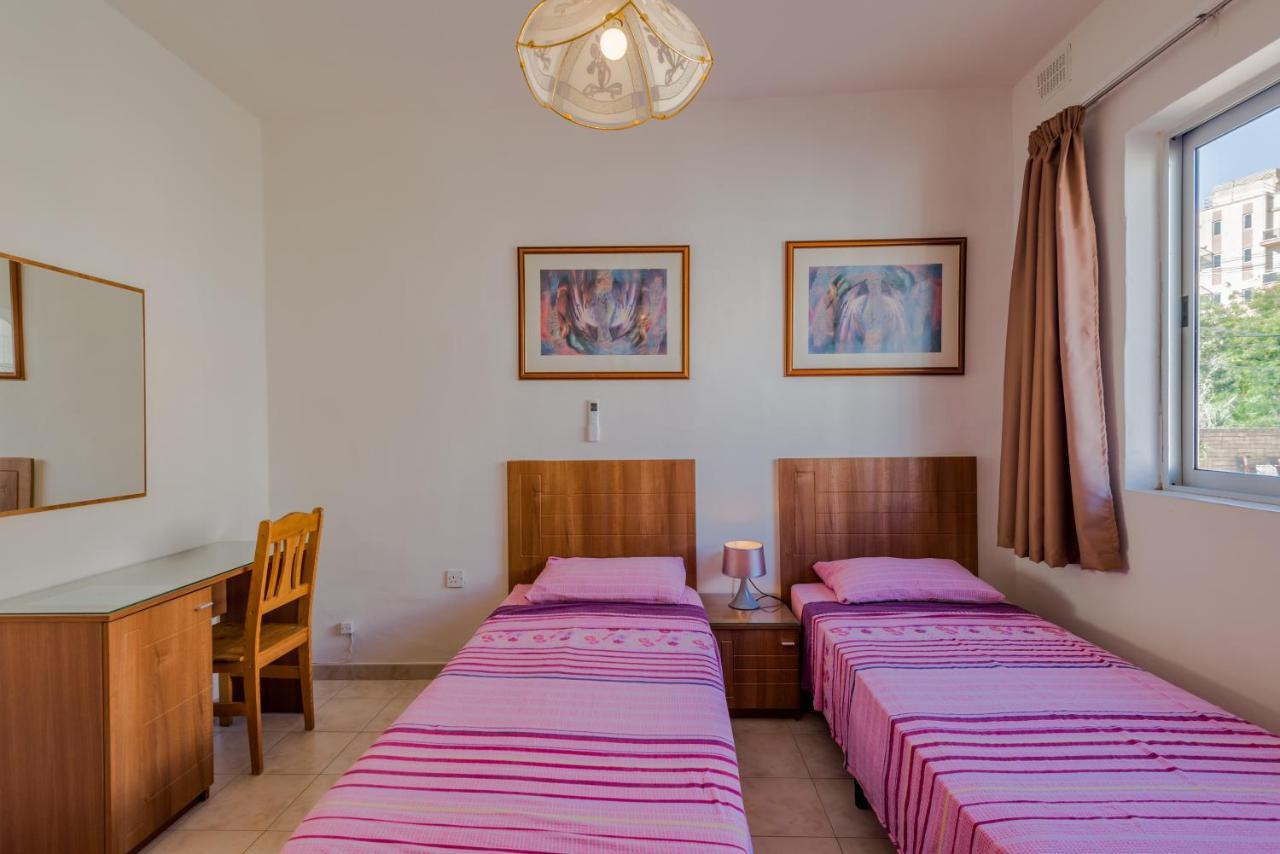 Bayview 2 Bedroom Seaview Apartment With Large Terrace With Panoramic Views - By Getawaysmalta خليج سانت بول المظهر الخارجي الصورة