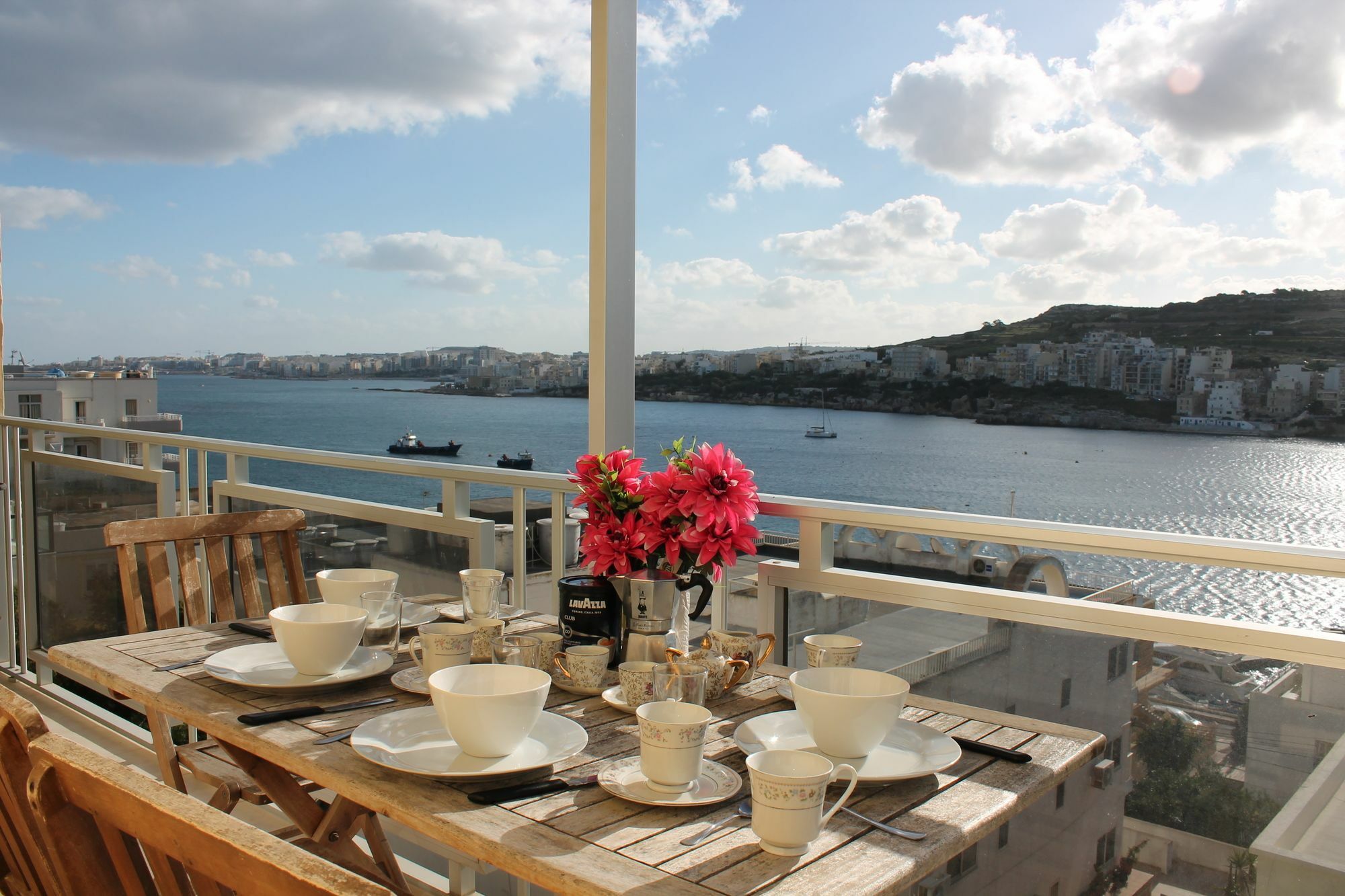 Bayview 2 Bedroom Seaview Apartment With Large Terrace With Panoramic Views - By Getawaysmalta خليج سانت بول المظهر الخارجي الصورة